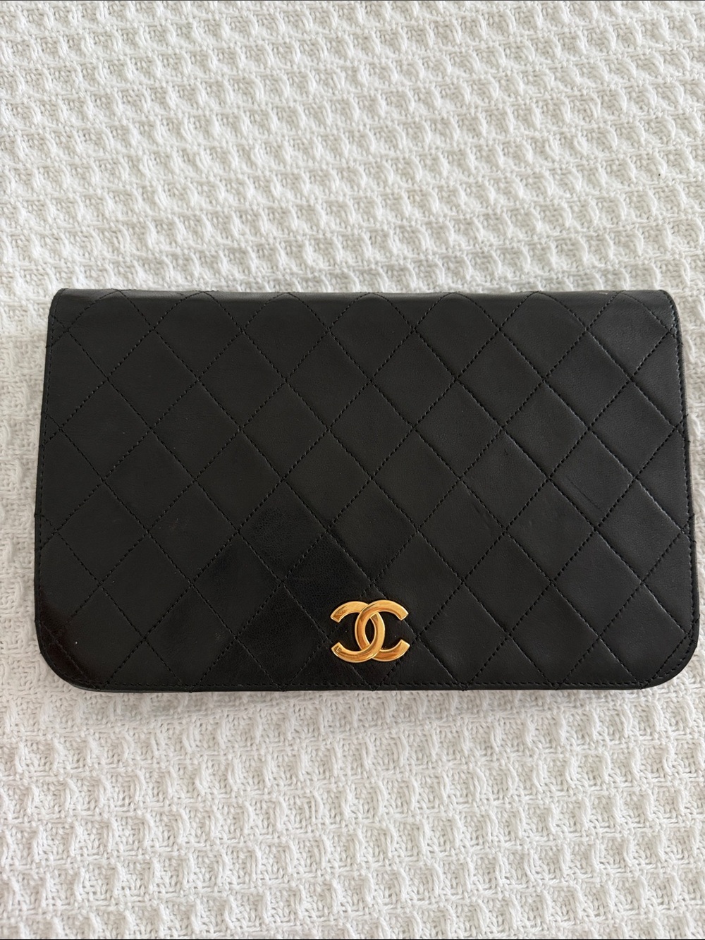 Vintage lamb skin CHANEL bag - Picture 6 of 9